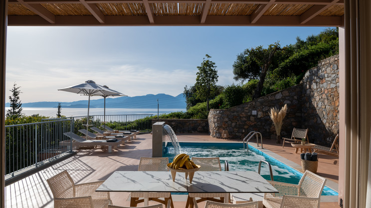 Pleiades Luxurious Villas